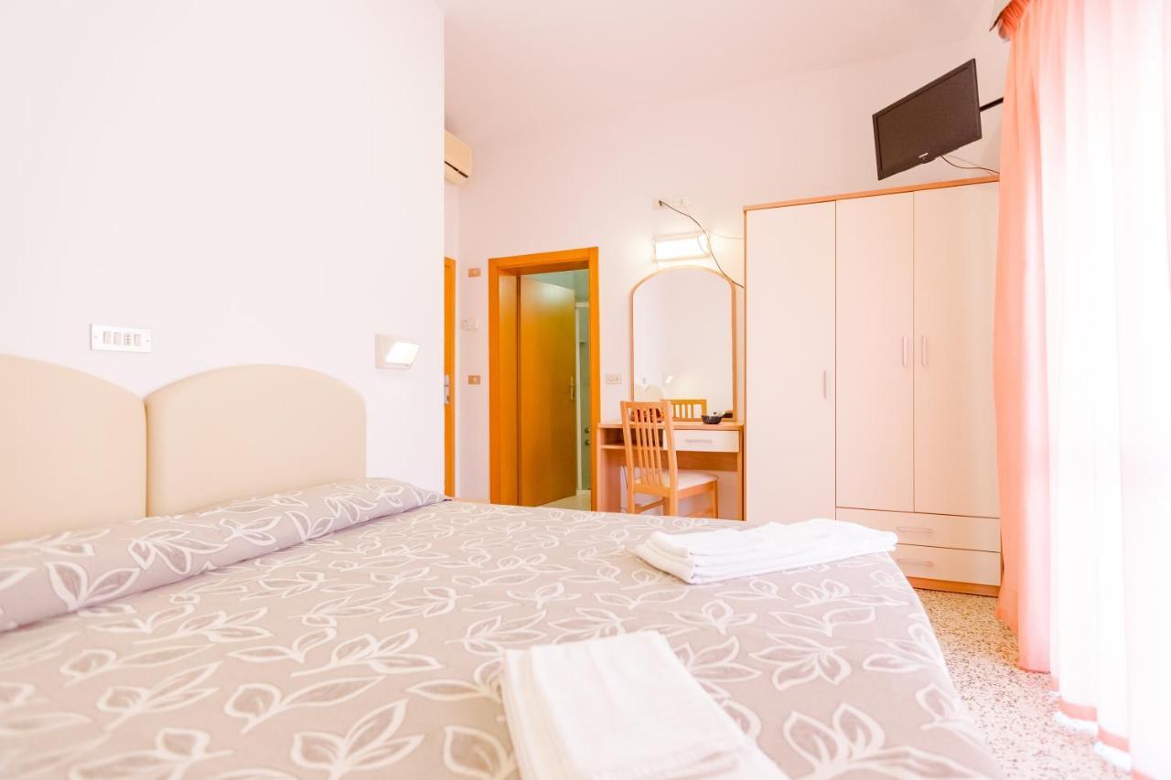 Hotel Bagli Rimini Exteriér fotografie