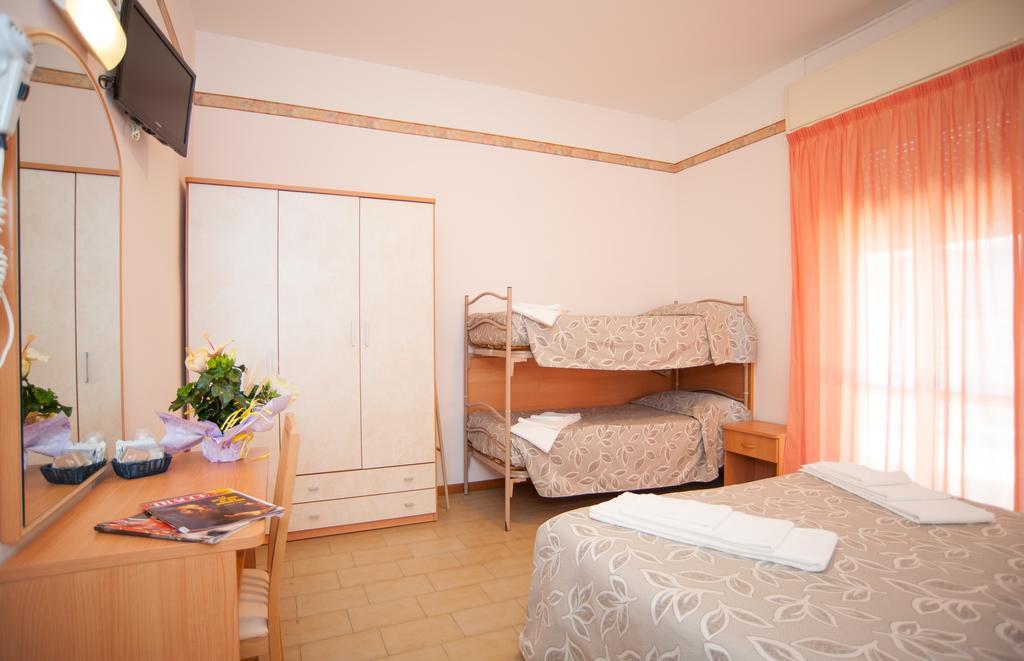 Hotel Bagli Rimini Pokoj fotografie